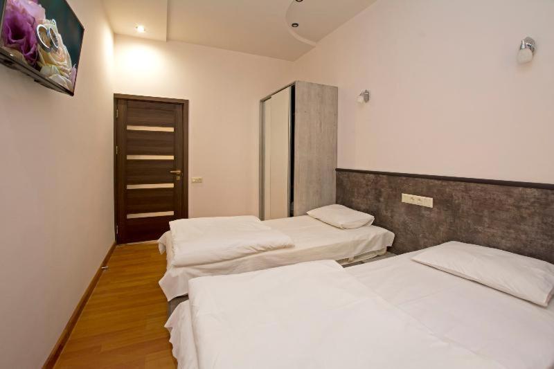 Mini Hotel Yerevan Phòng bức ảnh
