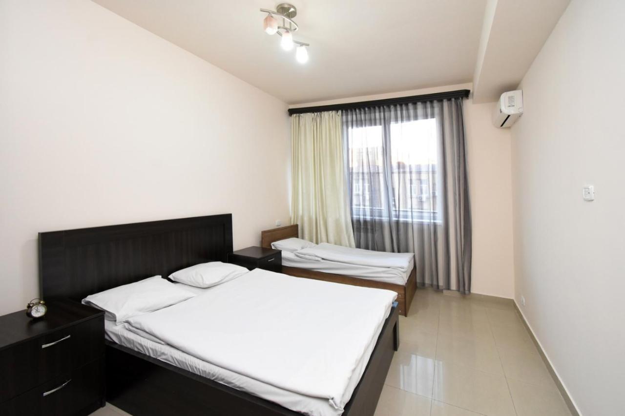 Mini Hotel Yerevan Ngoại thất bức ảnh