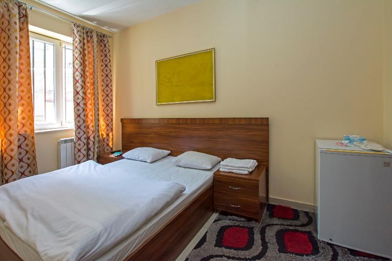 Mini Hotel Yerevan Ngoại thất bức ảnh